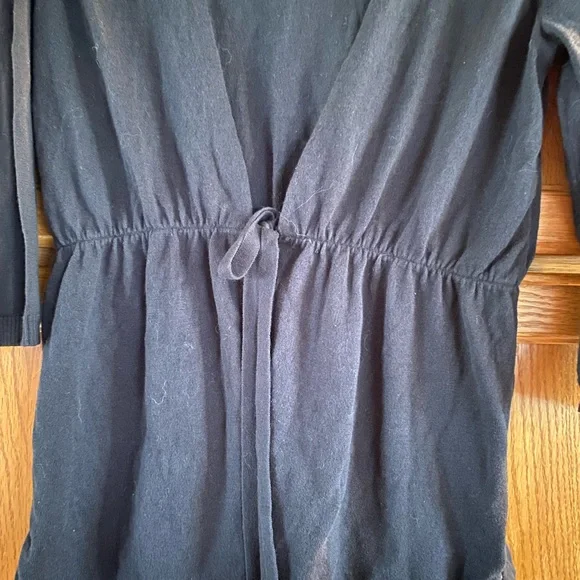 Cute Jacket/Sweater with front tie - Picture 4 of 5